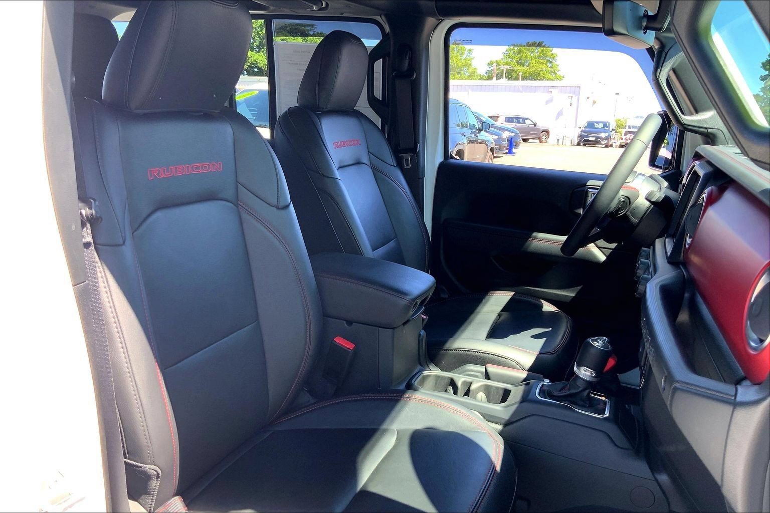 Used 2023 Jeep Wrangler Unlimited Rubicon AWD/4WD image 7