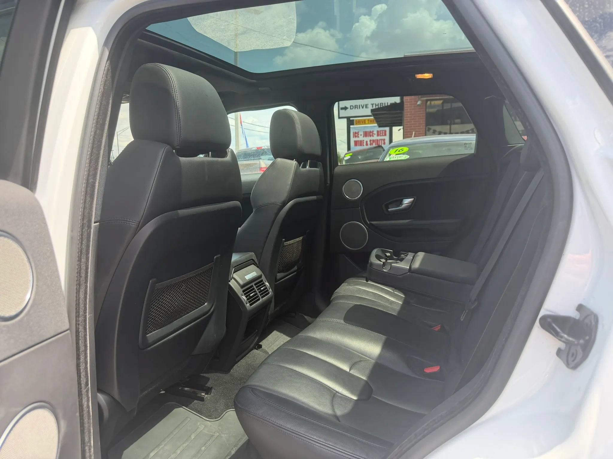 Used 2015 Land Rover Range Rover Evoque Pure Plus AWD/4WD image 14