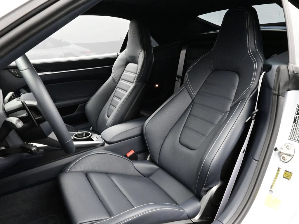 Certified 2026 Porsche 911 Carrera GTS RWD image 5