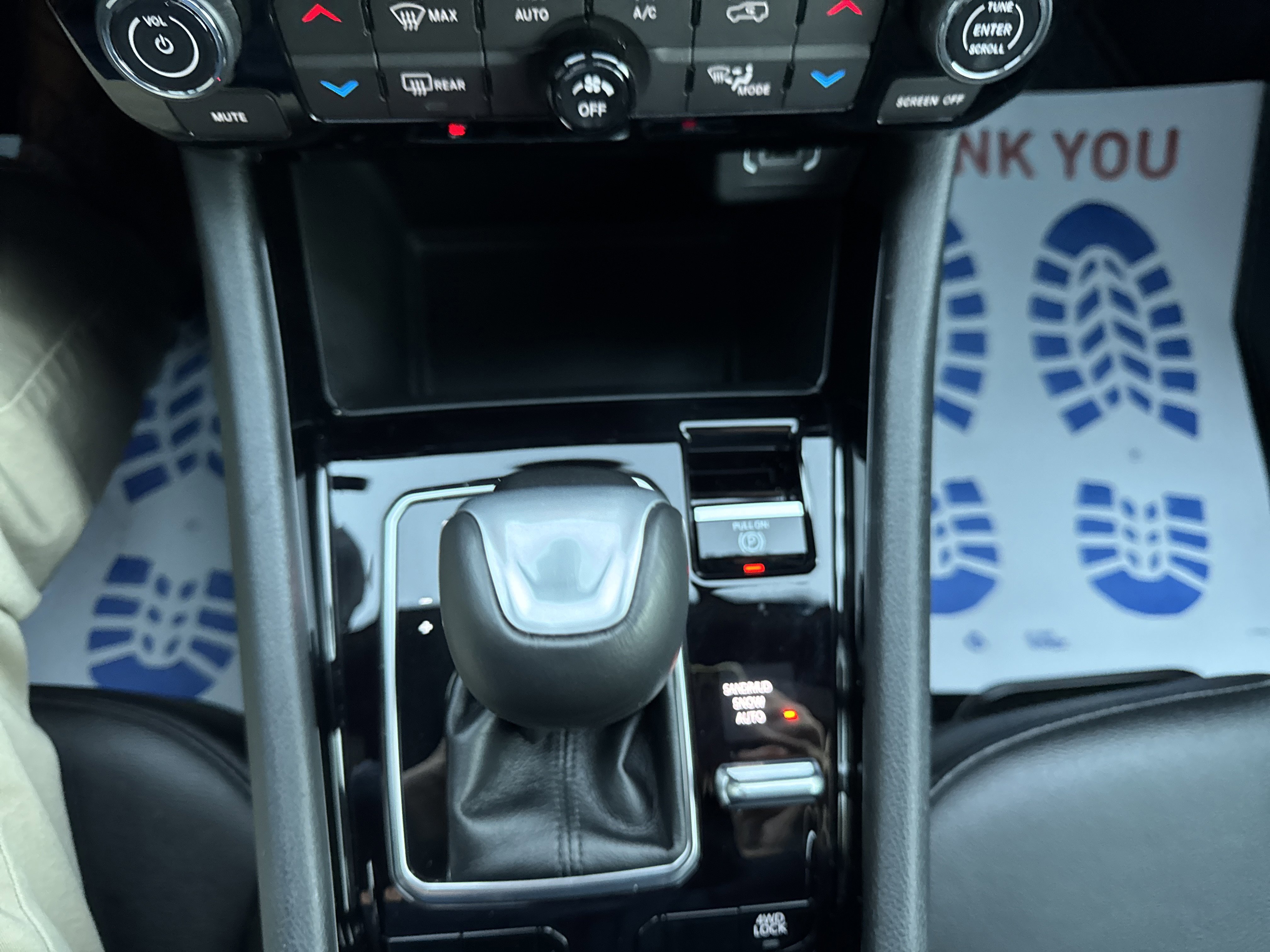 Used 2024 Jeep Compass Latitude w/ Convenience Group image 25