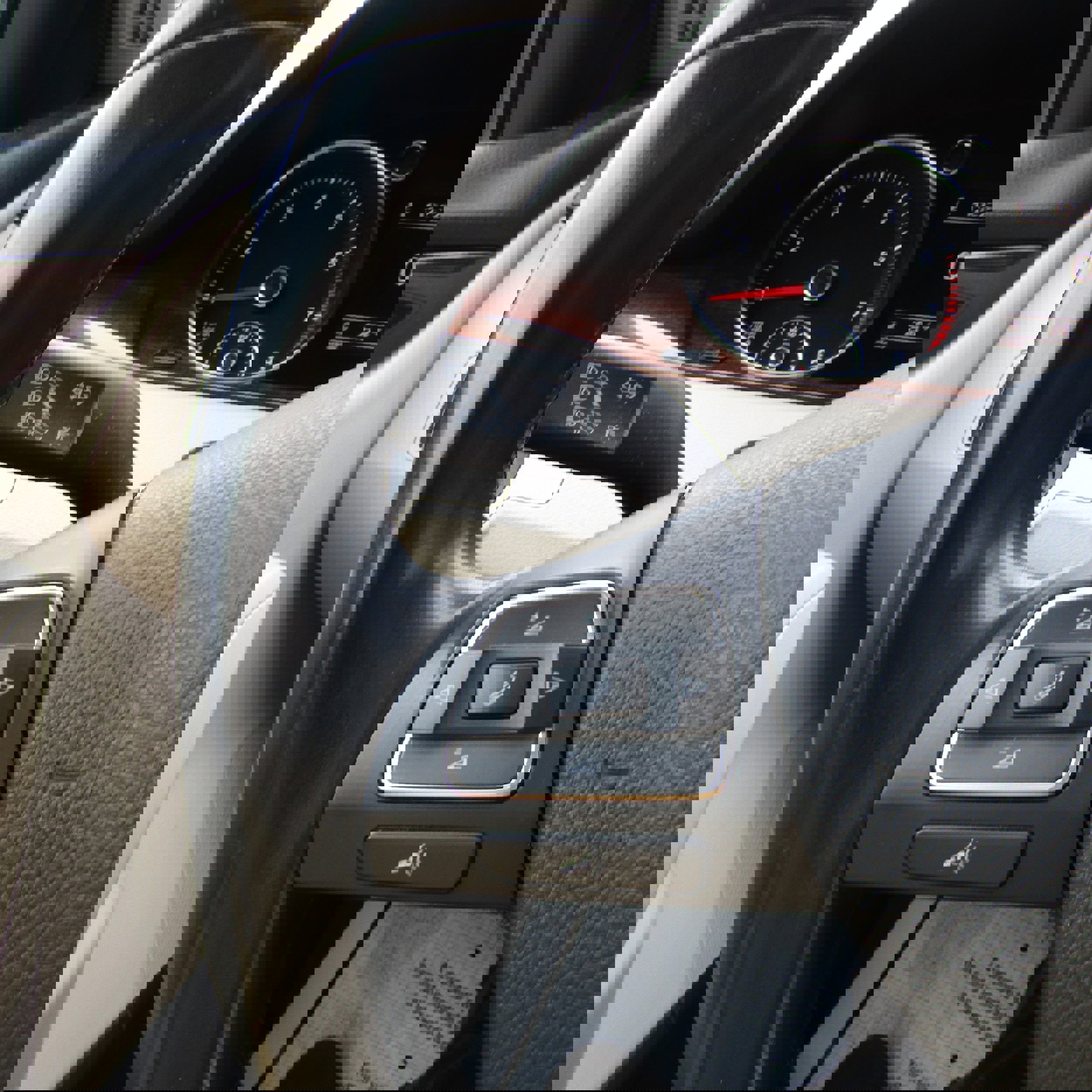 Used 2012 Volkswagen CC Lux image 21