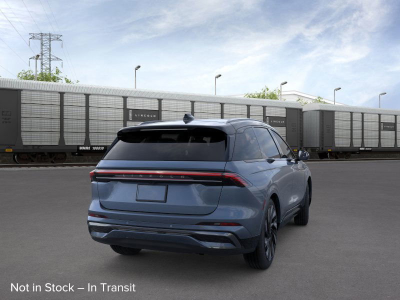 New 2026 Lincoln Nautilus Reserve image 8