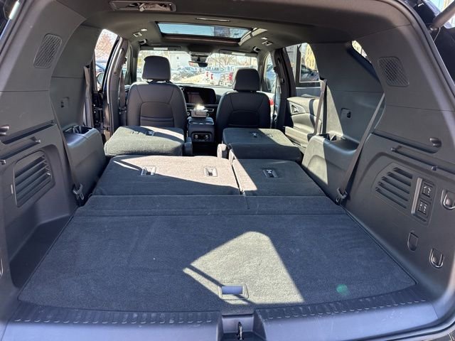 Used 2024 Chevrolet Traverse RS w/ LPO, Floor Liner Package AWD/4WD image 13