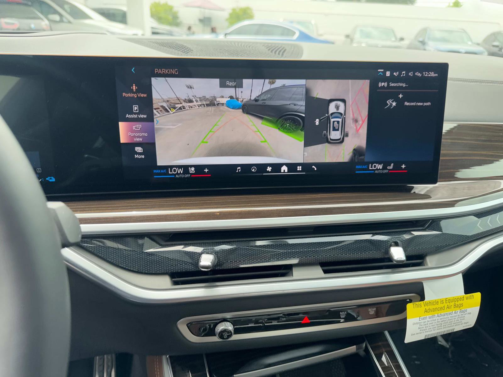 Used 2024 BMW X5 xDrive50e w/ M Sport Package image 25