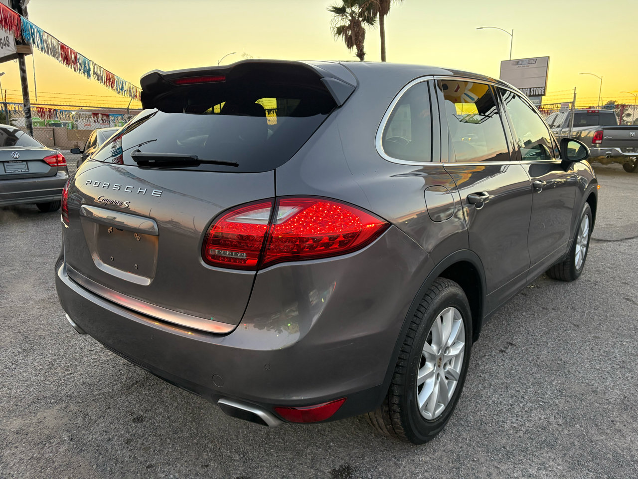 Used 2013 Porsche Cayenne S image 5