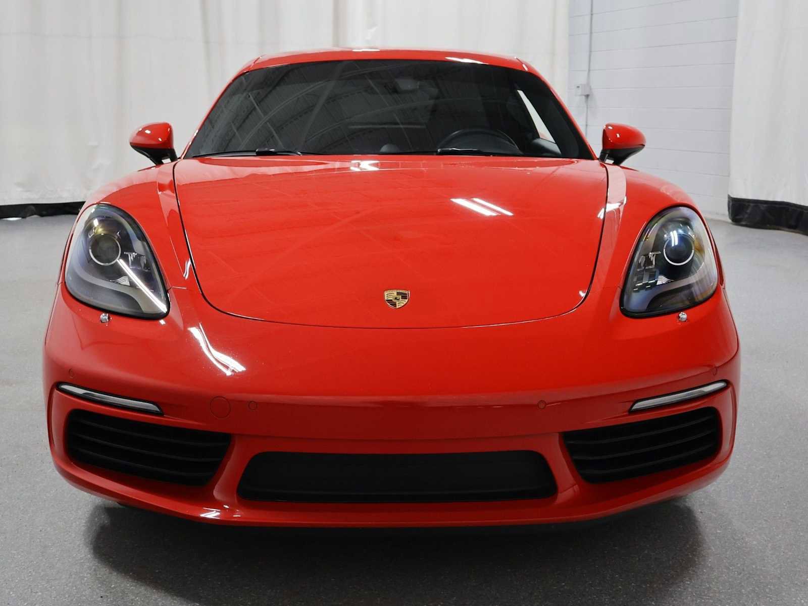 Used 2018 Porsche 718 Cayman RWD image 13