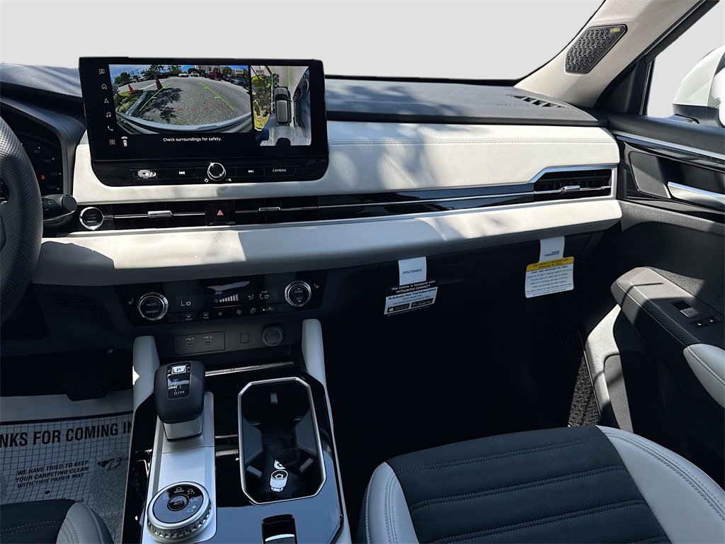 New 2025 Mitsubishi Outlander SE image 25