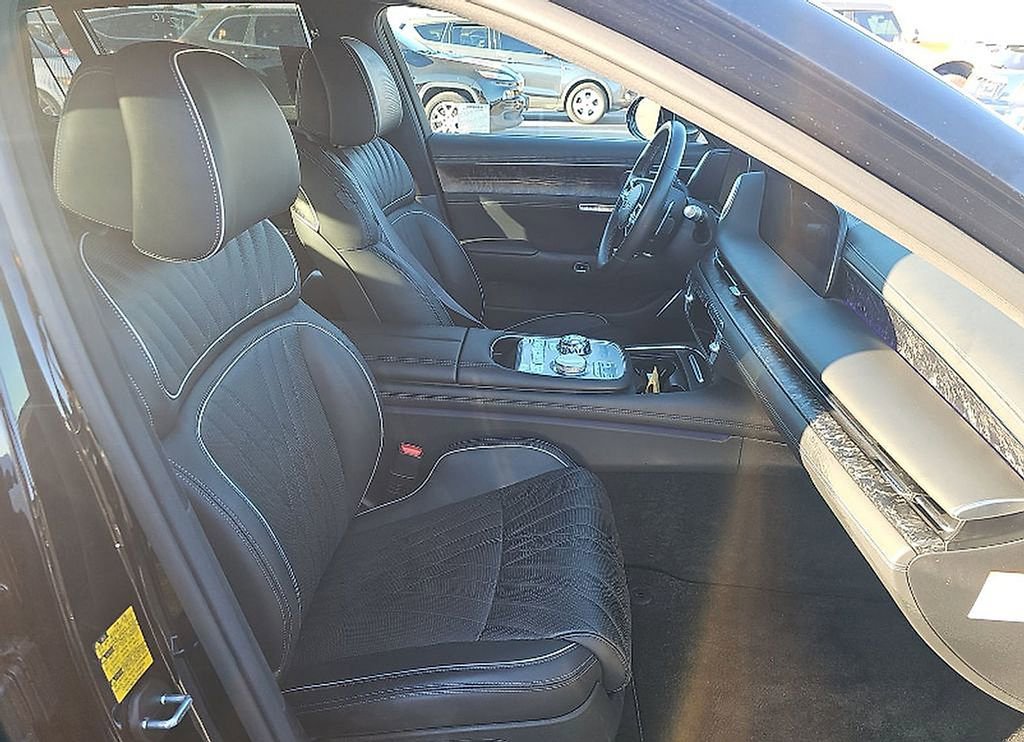 Used 2024 Genesis G90 3.5T image 8