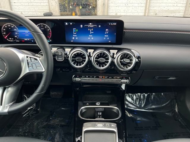 Used 2025 Mercedes-Benz CLA 250 4MATIC image 20