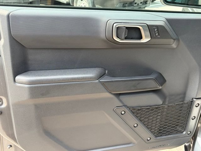 Used 2025 Ford Bronco 4-Door AWD/4WD image 12