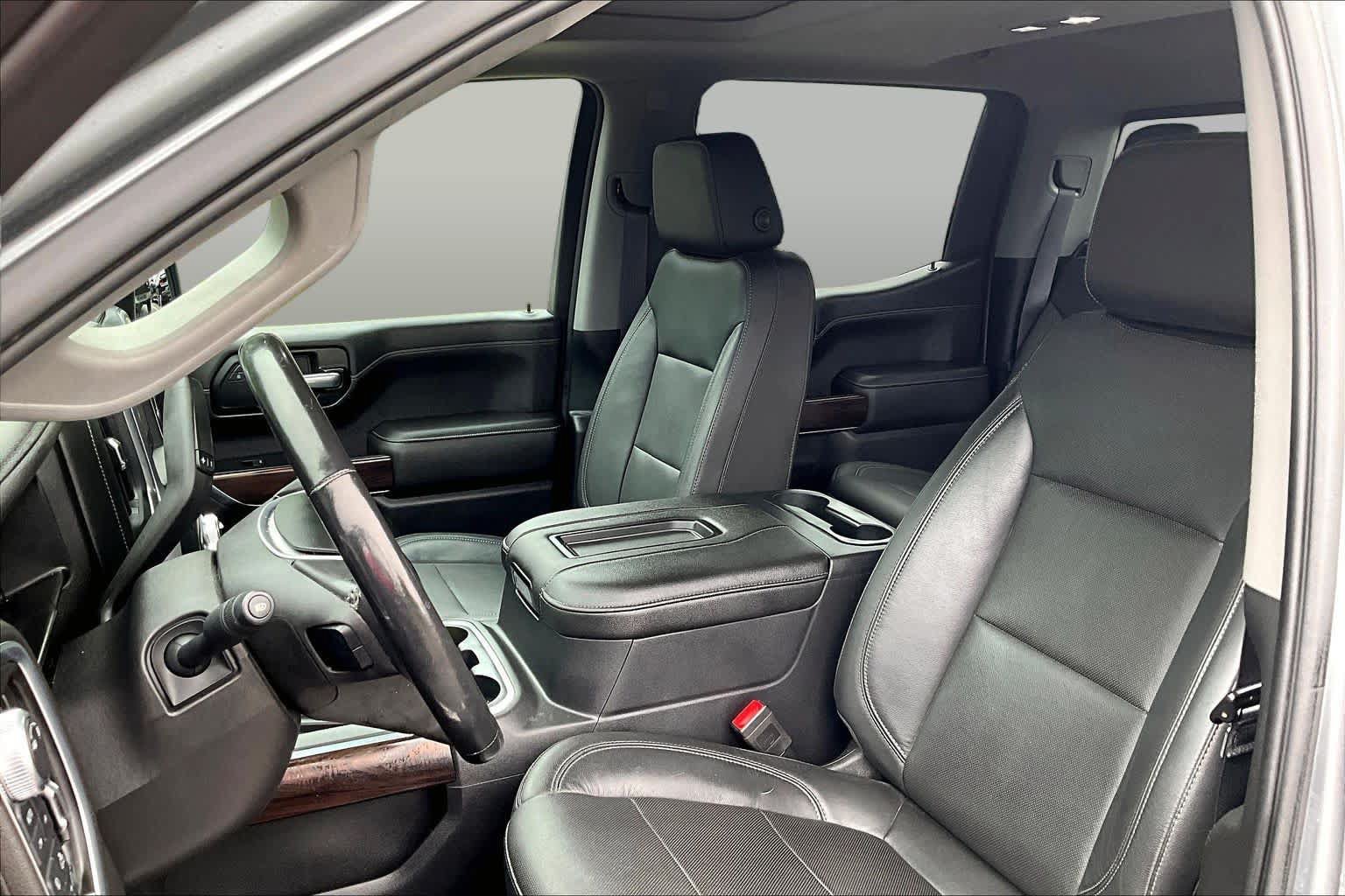 Used 2019 GMC Sierra 1500 SLT w/ SLT Premium Plus Package AWD/4WD image 8
