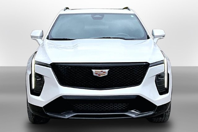 Used 2024 Cadillac XT4 Sport AWD/4WD image 2