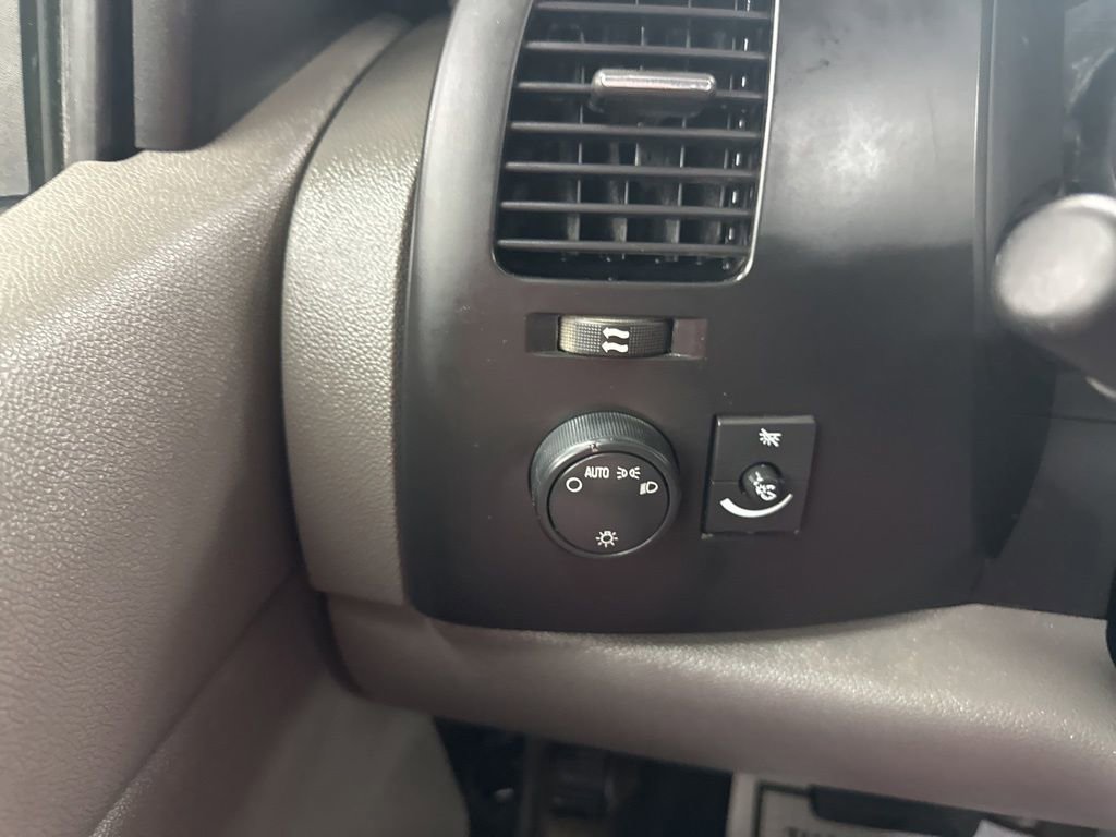 Used 2007 Chevrolet Silverado 1500 W/T image 34