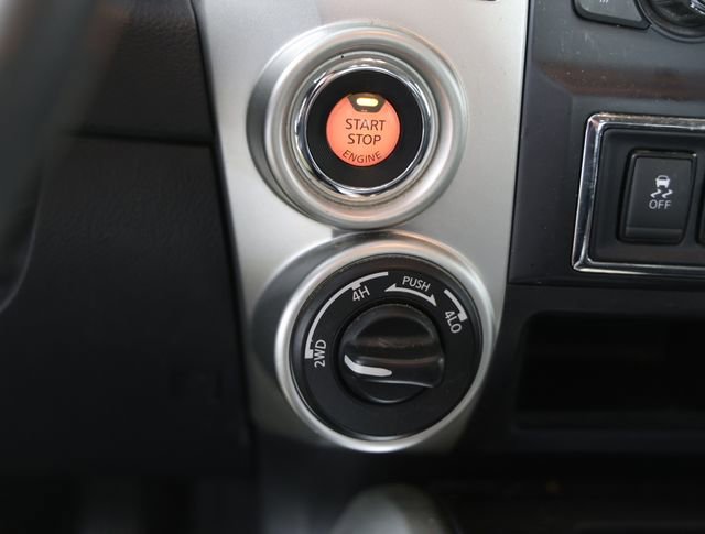Used 2017 Nissan Titan SV AWD/4WD image 6