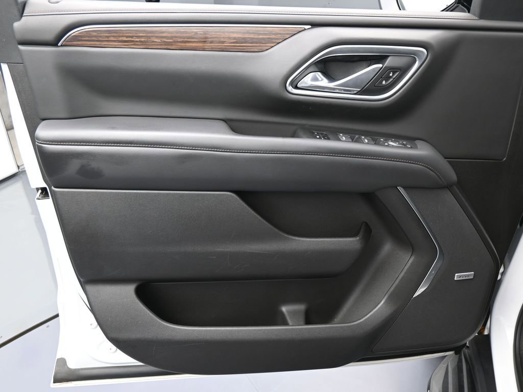 Used 2021 Chevrolet Tahoe High Country image 13