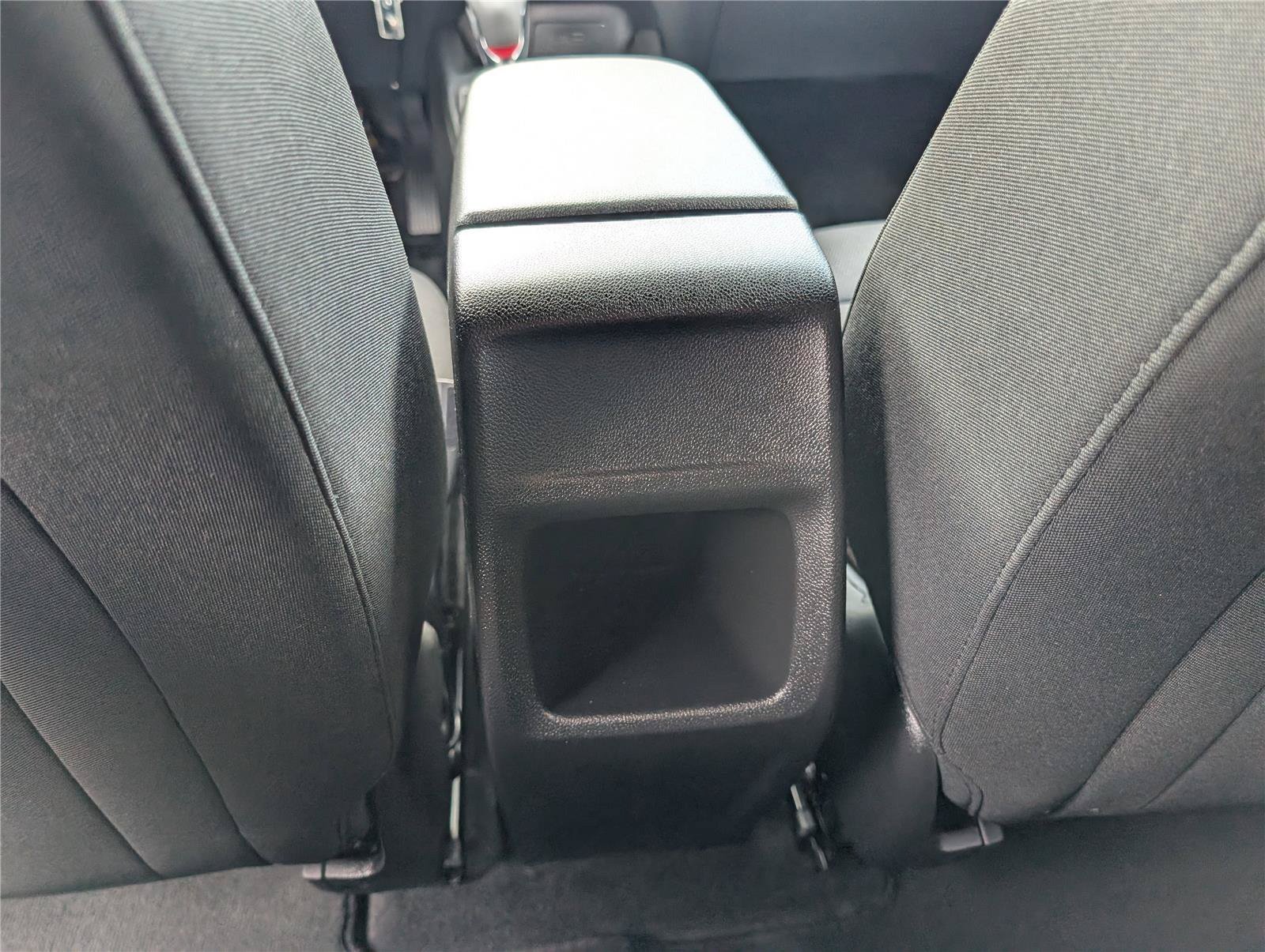 Used 2025 Chevrolet Trax RS w/ Sunroof Package FWD image 18