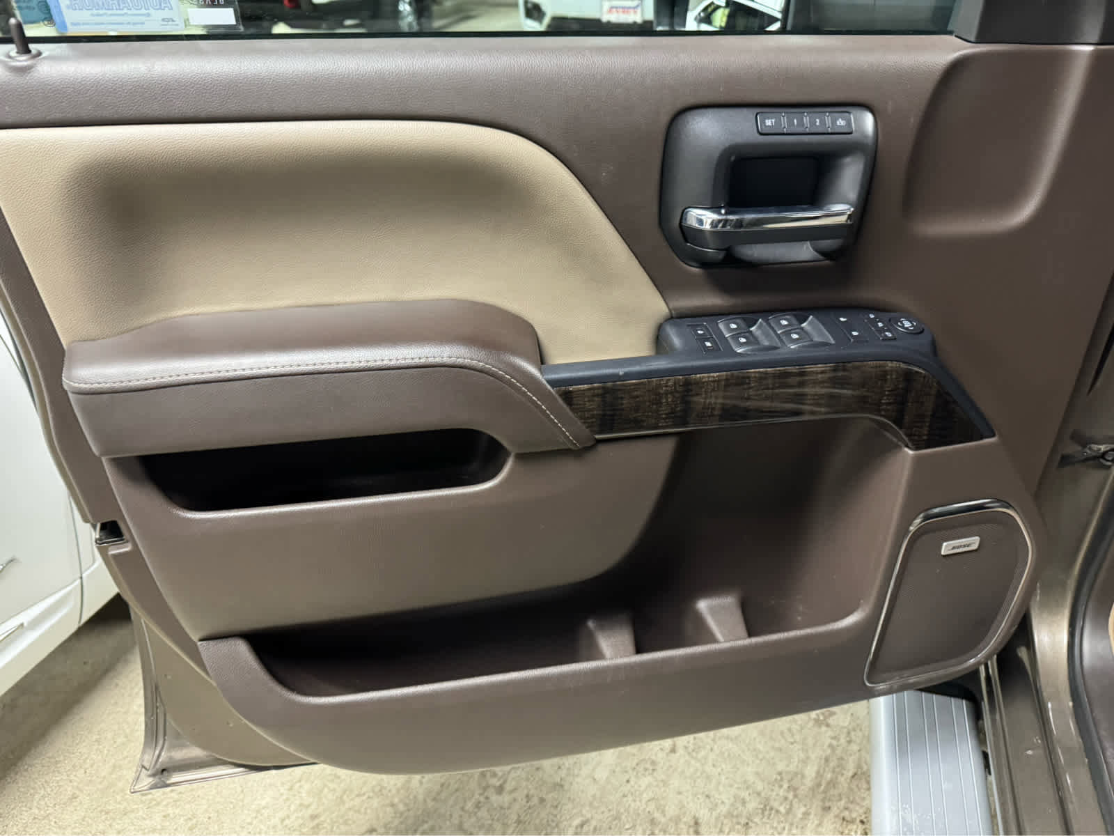 Used 2015 GMC Sierra 3500 Denali w/ Duramax Plus Package image 21