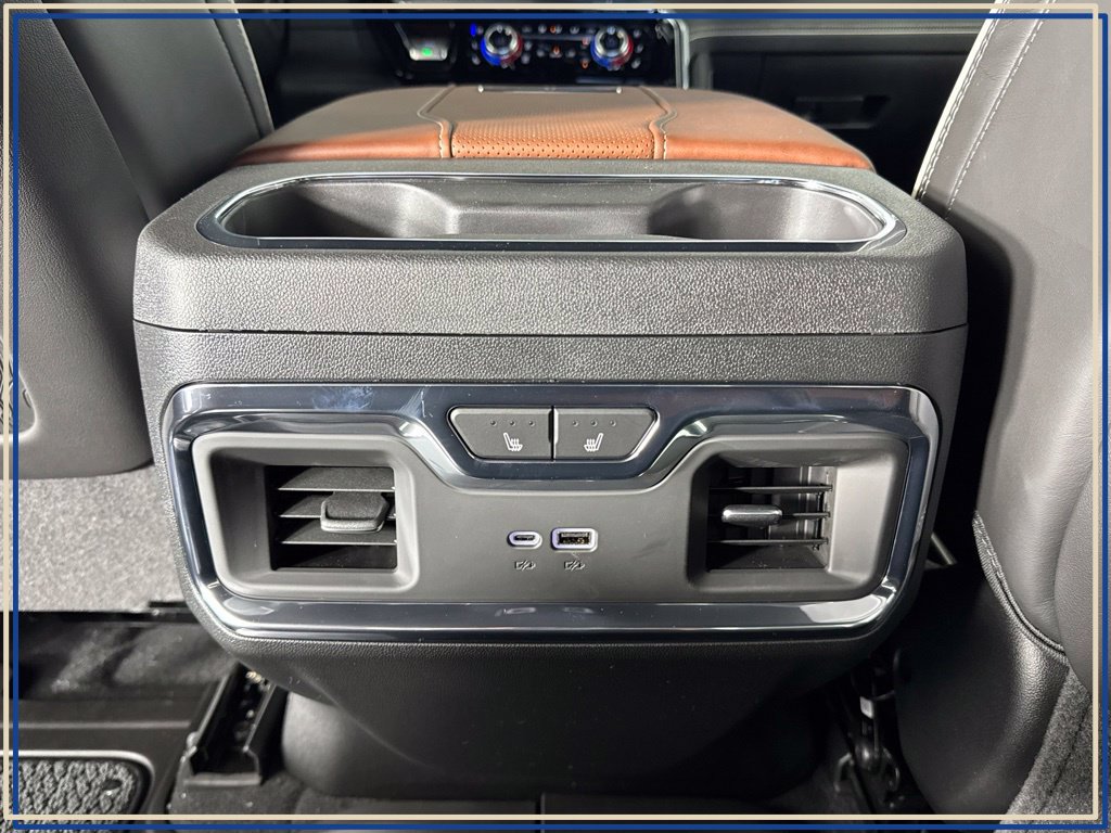 New 2026 GMC Sierra 3500 Denali Ultimate AWD/4WD image 29