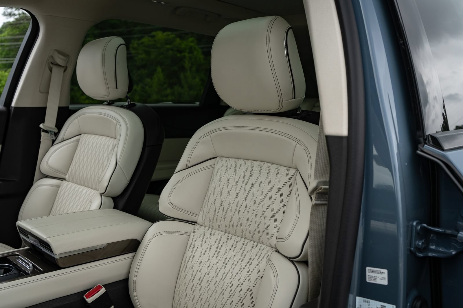 Used 2025 Lincoln Nautilus Black Label AWD/4WD image 25