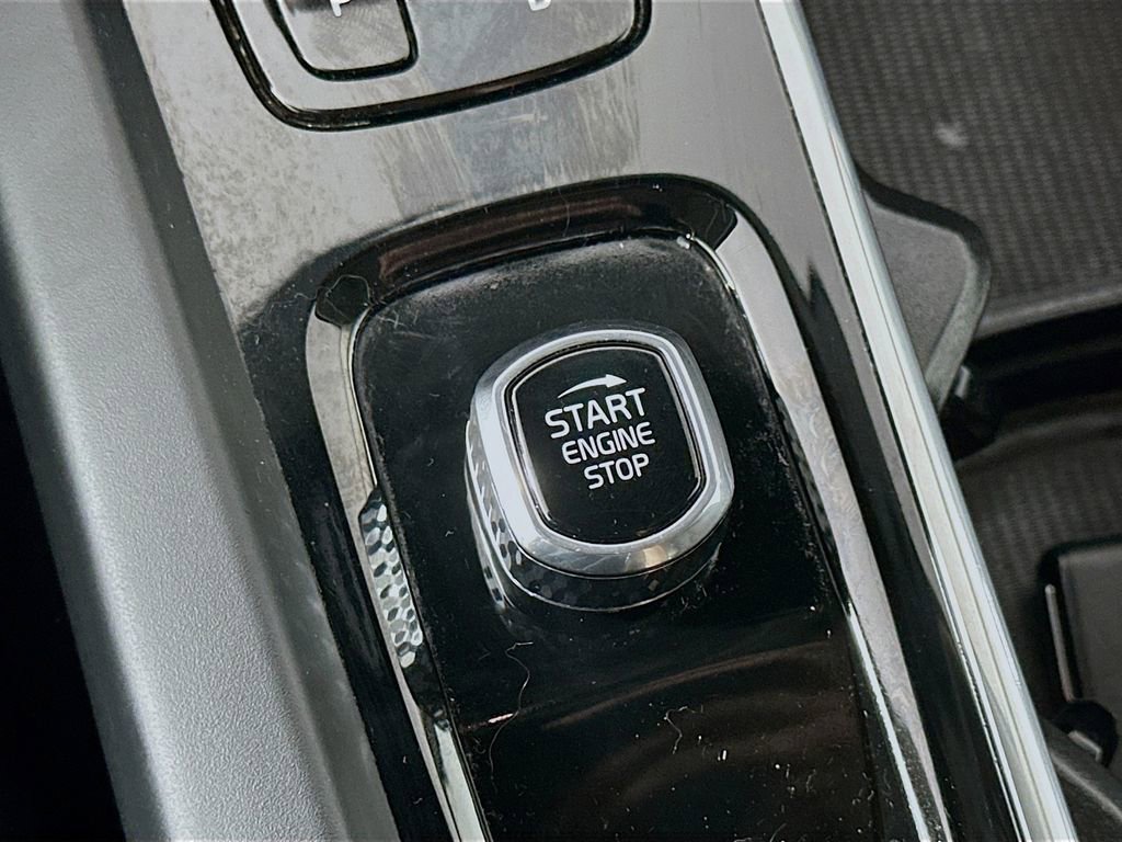 Used 2022 Volvo S60 B5 Momentum image 26