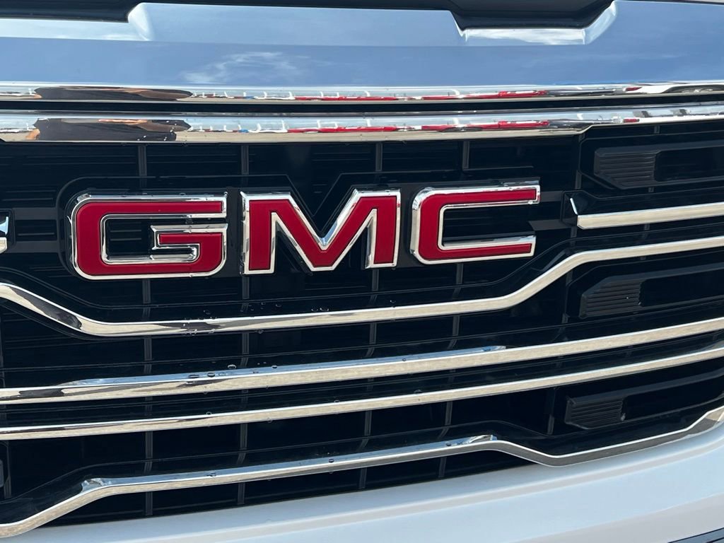 Used 2024 GMC Sierra 1500 SLT image 4