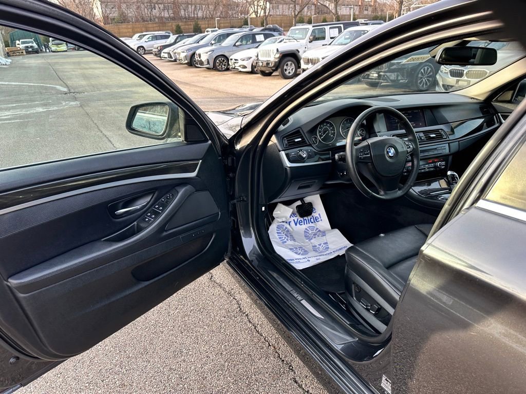 Used 2012 BMW 535i xDrive Sedan image 12