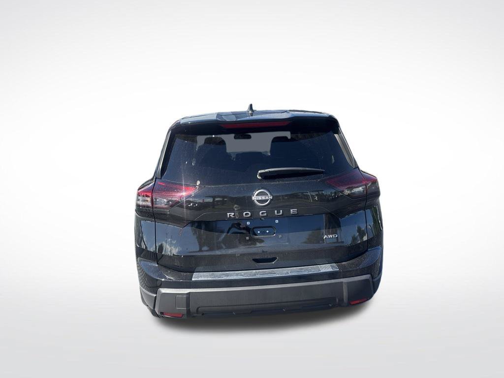 Certified 2026 Nissan Rogue SV AWD/4WD image 10