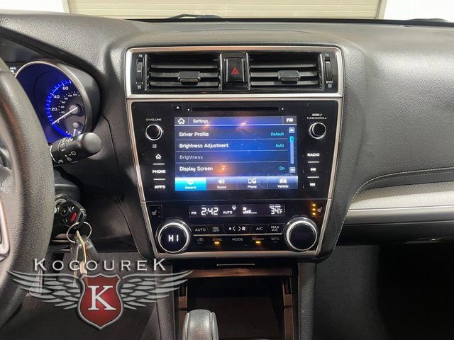 Used 2019 Subaru Outback 2.5i Premium image 16