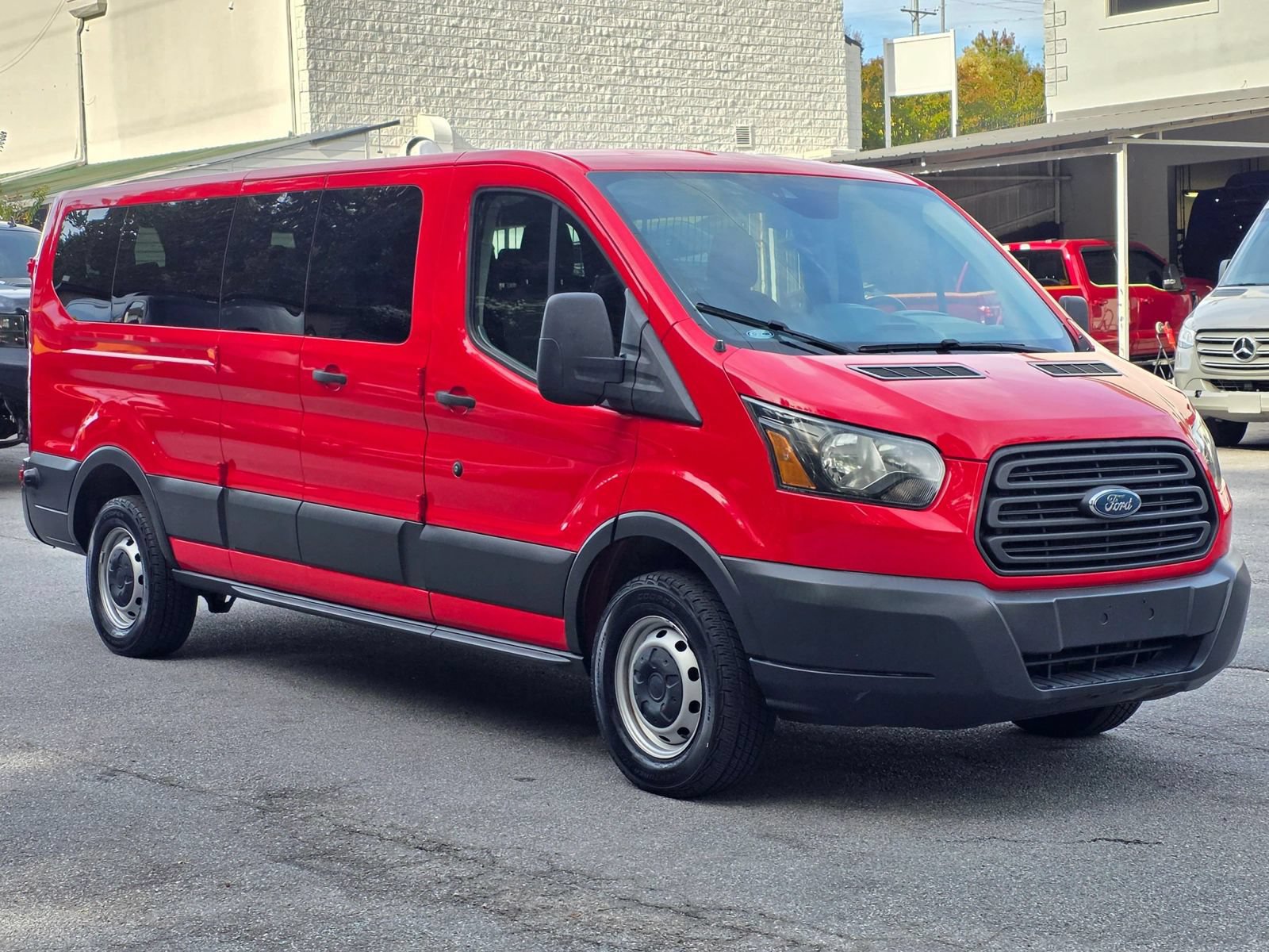Used 2018 Ford Transit 350 XL RWD image 9