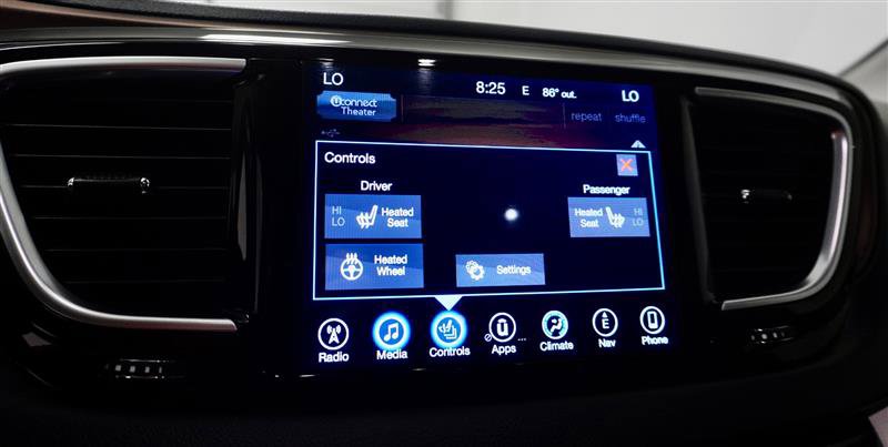 Used 2017 Chrysler Pacifica Touring-L Plus FWD image 21