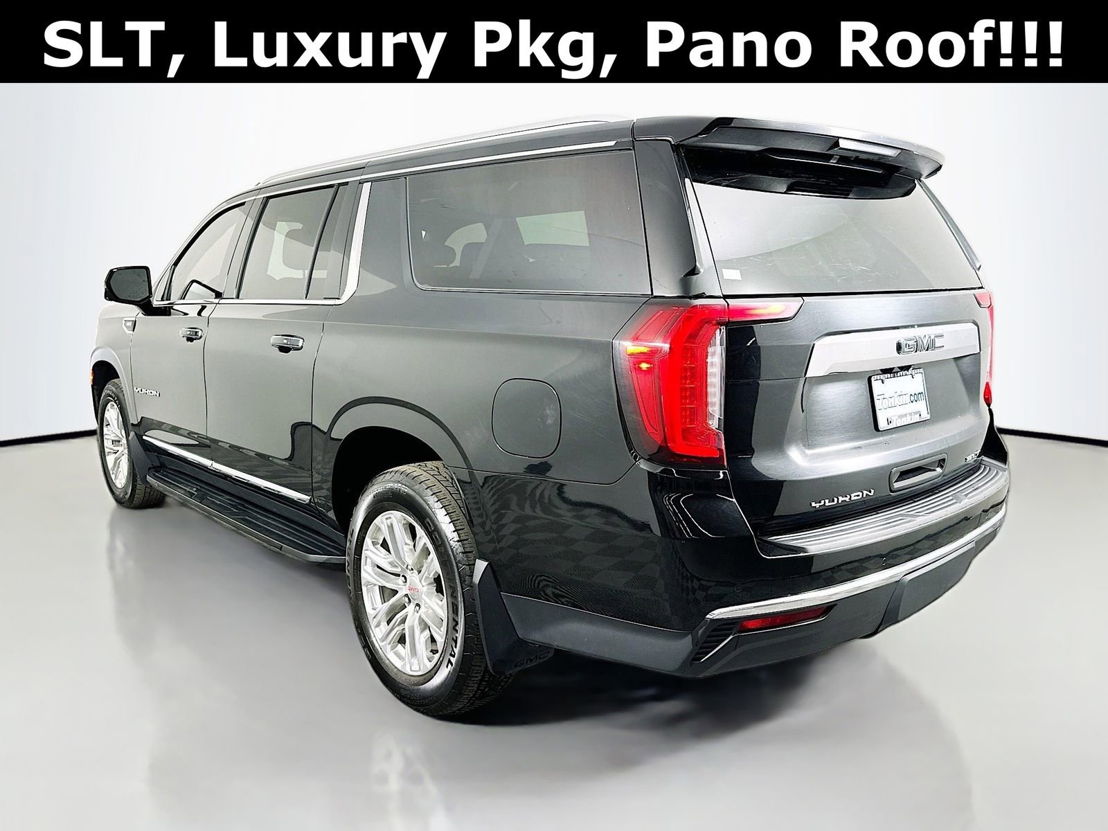 Used 2023 GMC Yukon XL SLT image 6