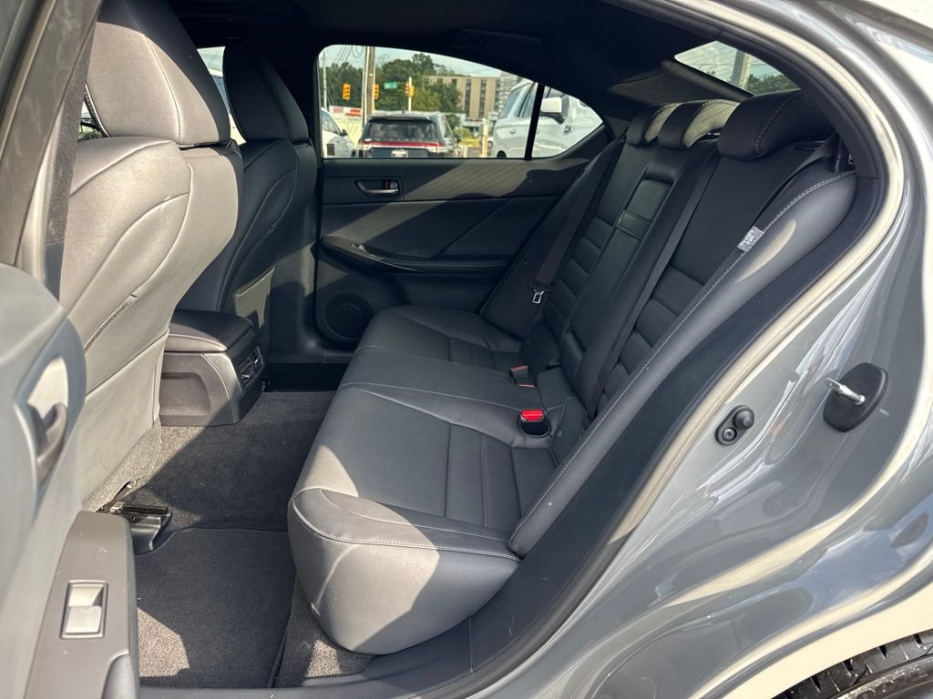 Used 2025 Lexus IS 350 F Sport RWD image 24