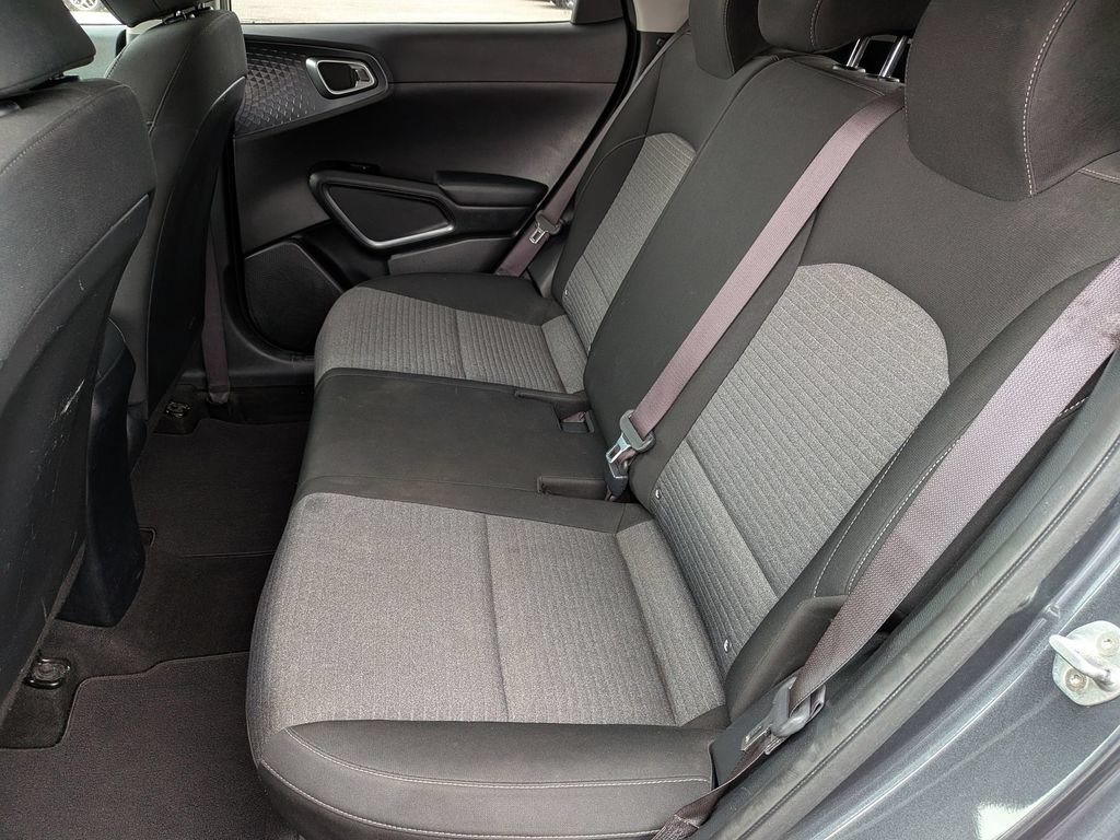 Used 2021 Kia Soul S FWD image 26