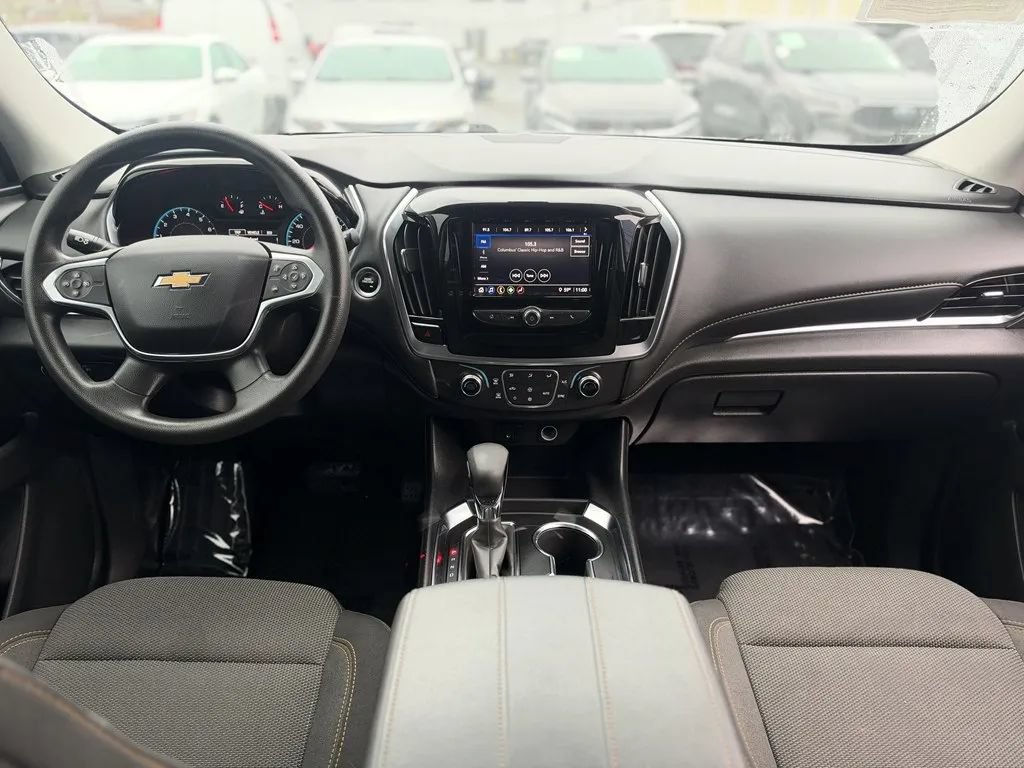 Used 2021 Chevrolet Traverse LS FWD image 11
