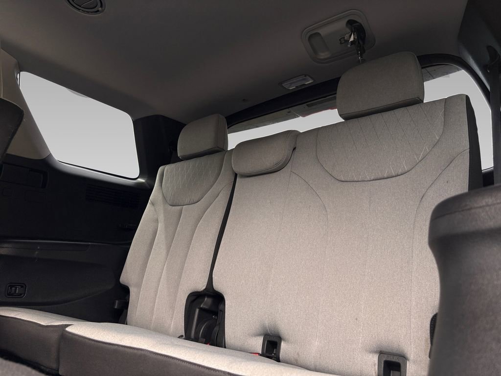 Used 2022 Hyundai Palisade SEL FWD image 6