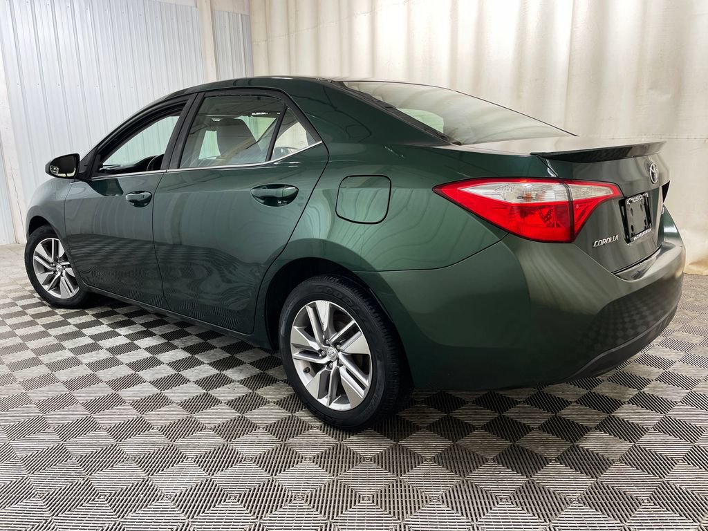 Used 2015 Toyota Corolla LE FWD image 11
