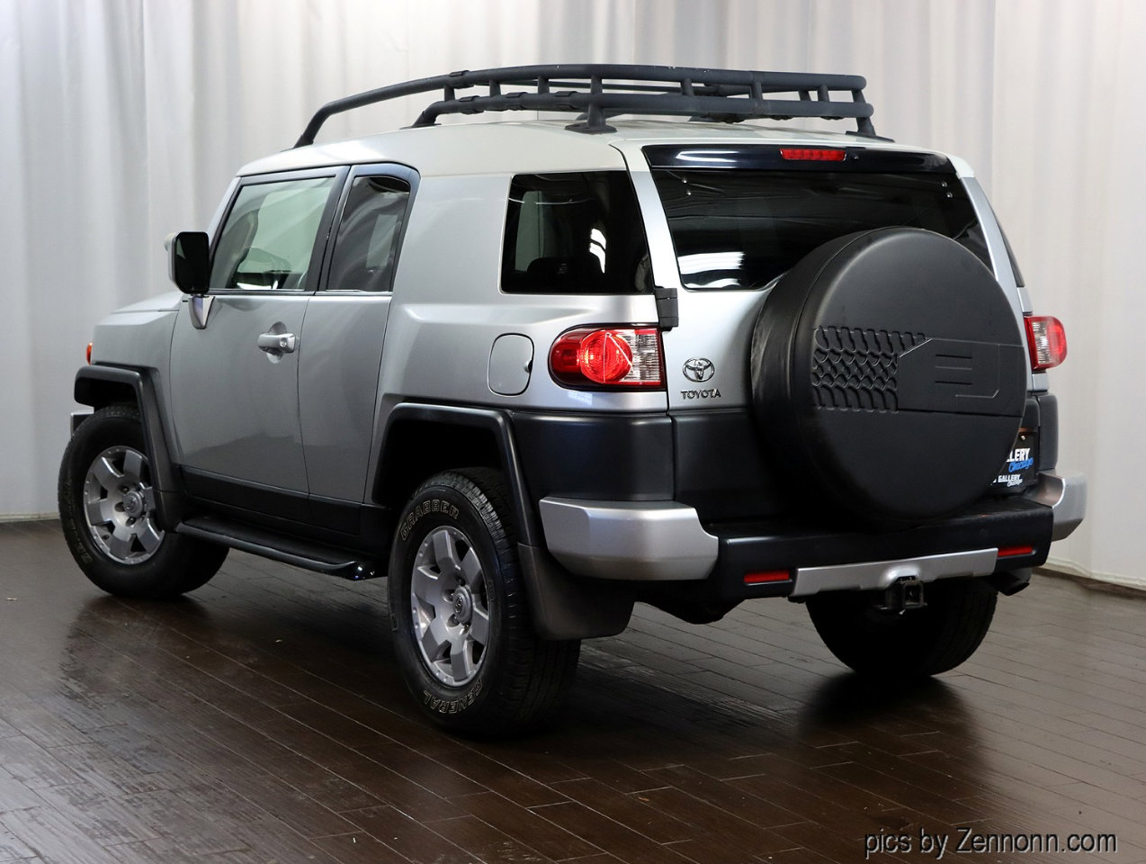 Used 2008 Toyota FJ Cruiser 4WD image 9