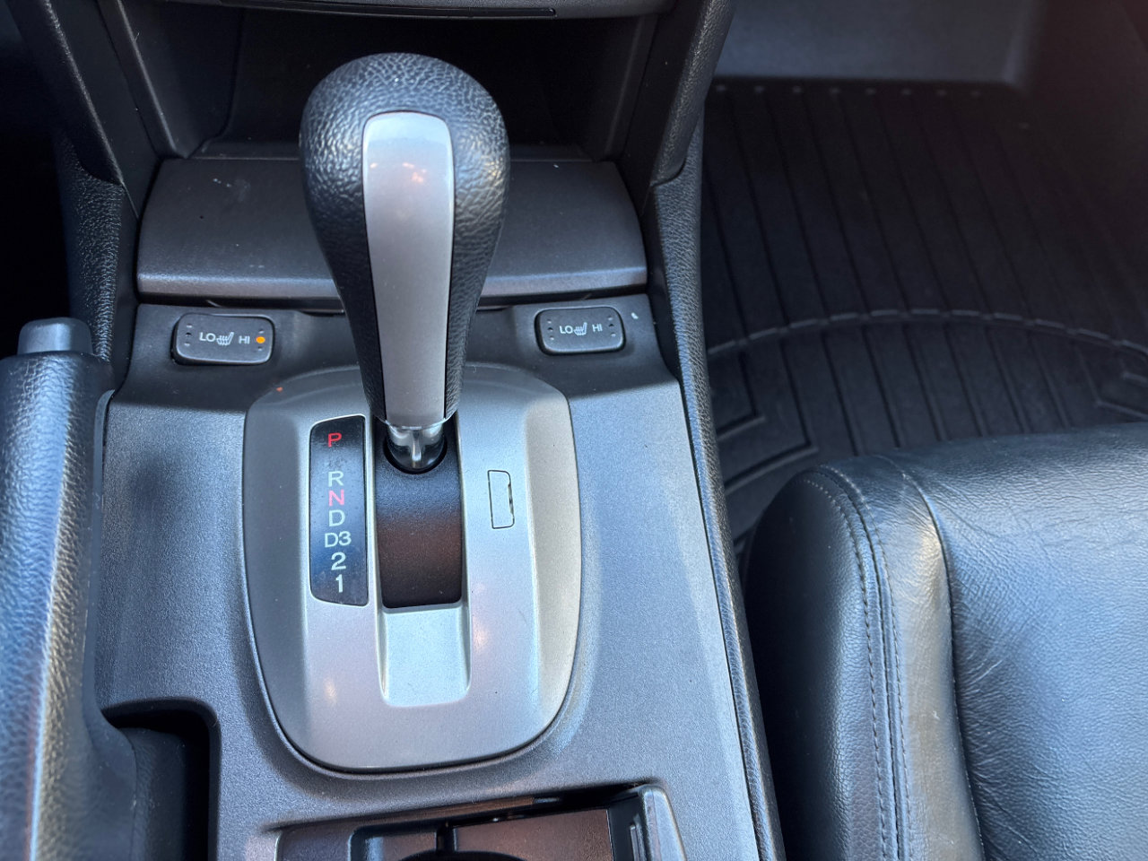 Used 2010 Honda Accord EX-L image 17