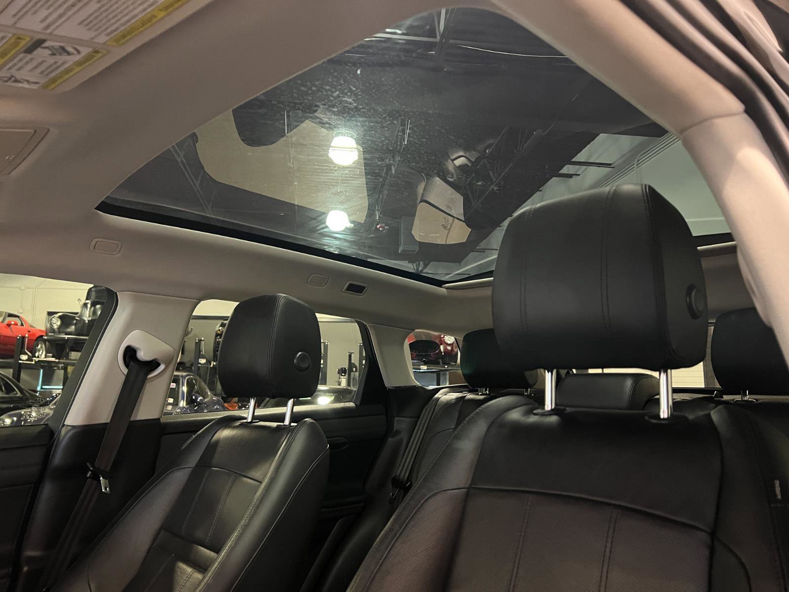 Used 2020 Land Rover Range Rover Evoque SE image 23