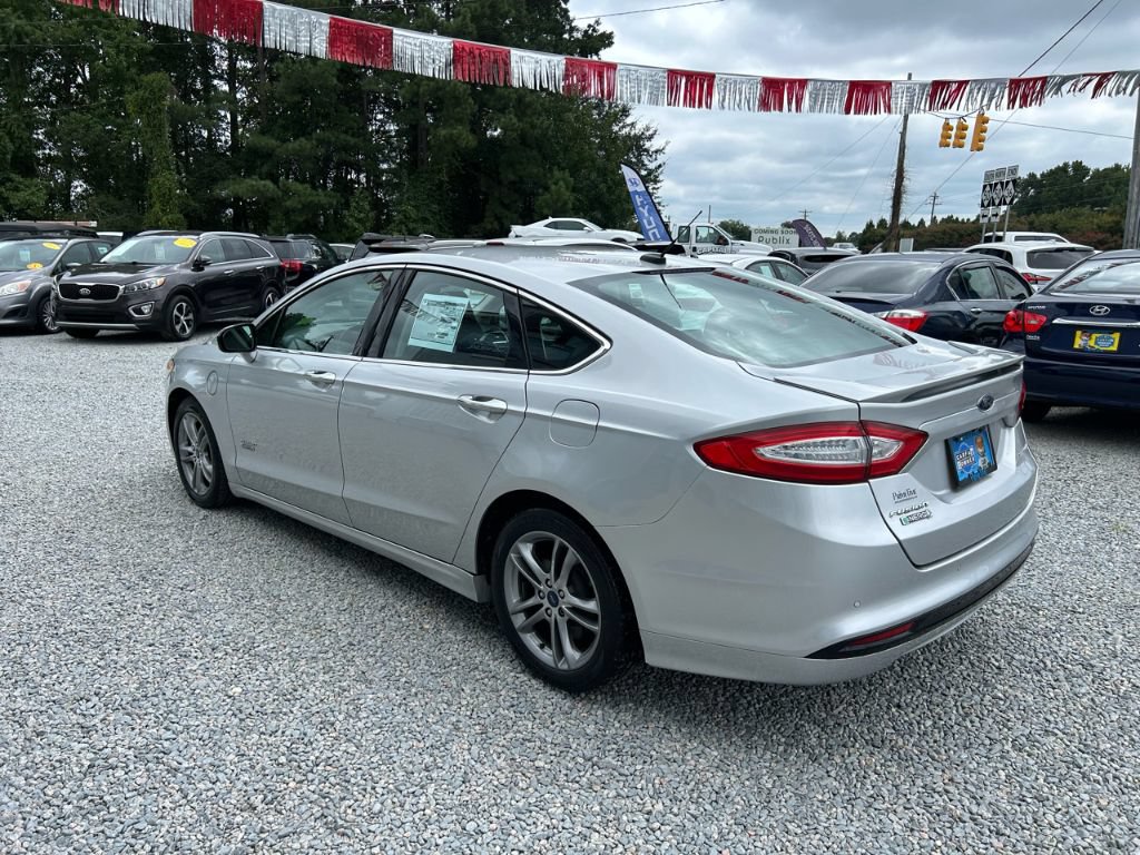 Used 2015 Ford Fusion Energi Titanium w/ Driver Assist Package FWD image 16
