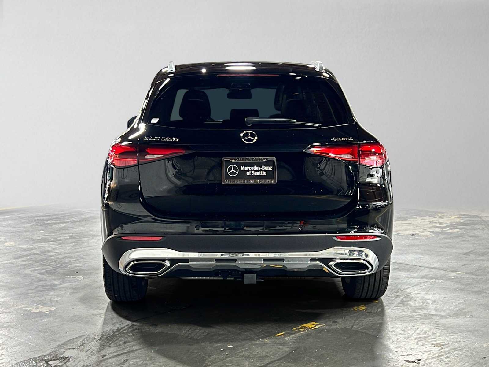 Used 2026 Mercedes-Benz GLC 300 4MATIC image 4
