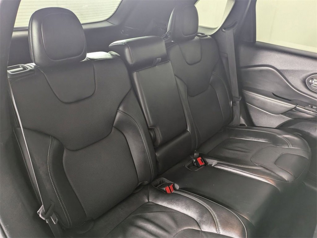 Certified 2023 Jeep Cherokee Altitude Lux image 26