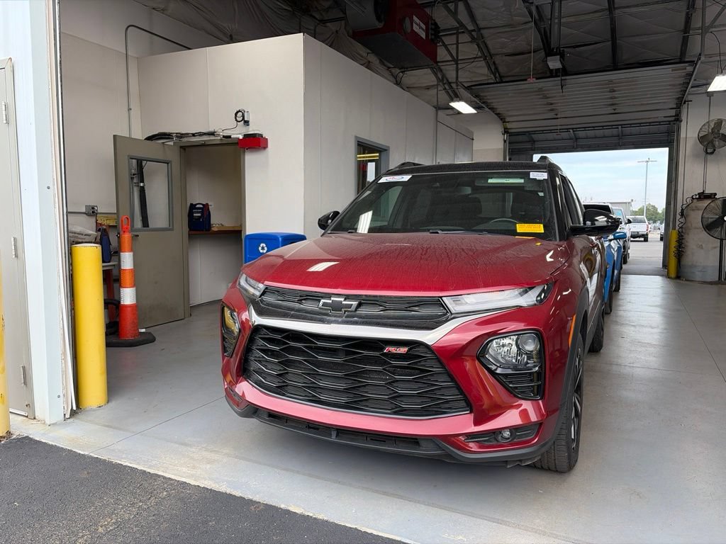 Used 2022 Chevrolet TrailBlazer RS AWD/4WD image 2