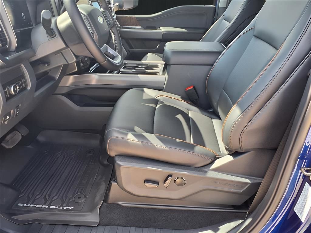 New 2026 Ford F250 Lariat w/ Black Appearance Package image 18