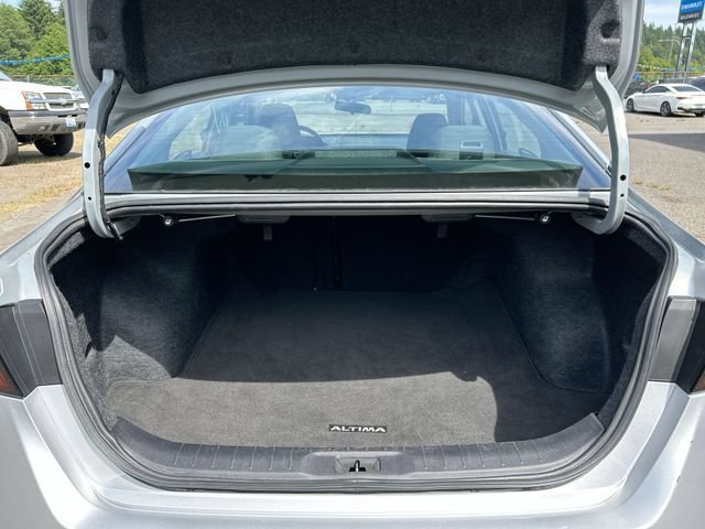Used 2024 Nissan Altima 2.5 SV FWD image 23