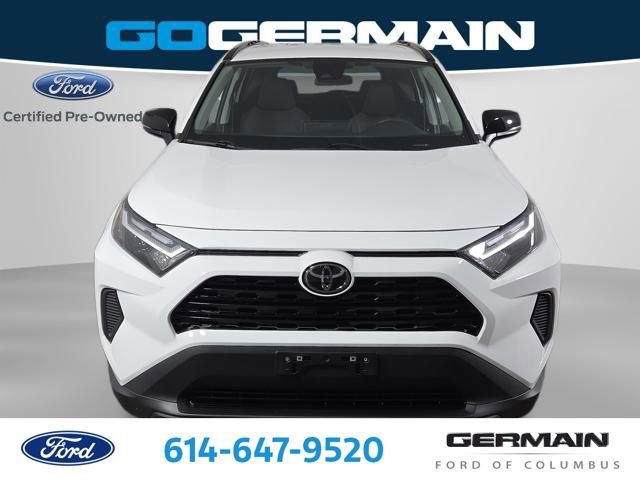 Used 2024 Toyota RAV4 XLE AWD/4WD image 2