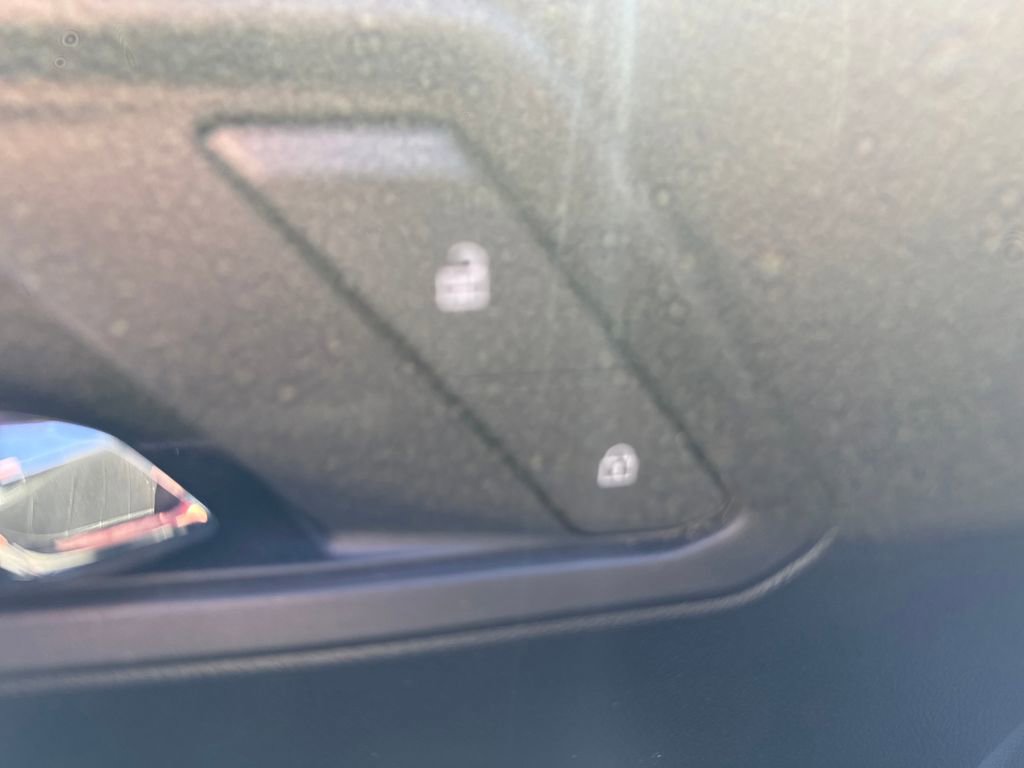 Used 2025 Chevrolet Colorado LT w/ LT Convenience Package image 15