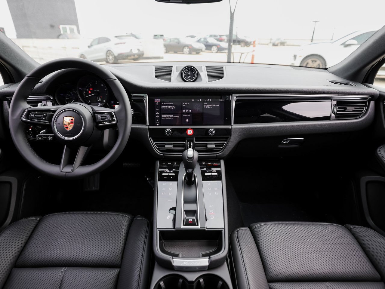 Certified 2026 Porsche Macan AWD/4WD image 25