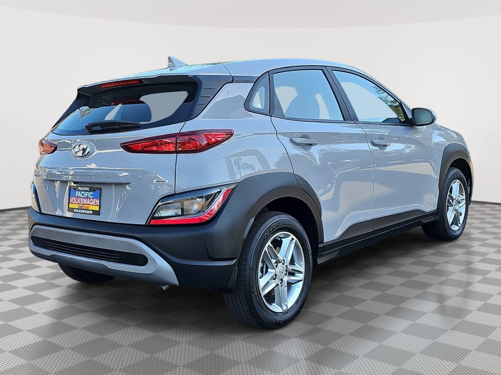 Used 2023 Hyundai Kona SE AWD/4WD image 5
