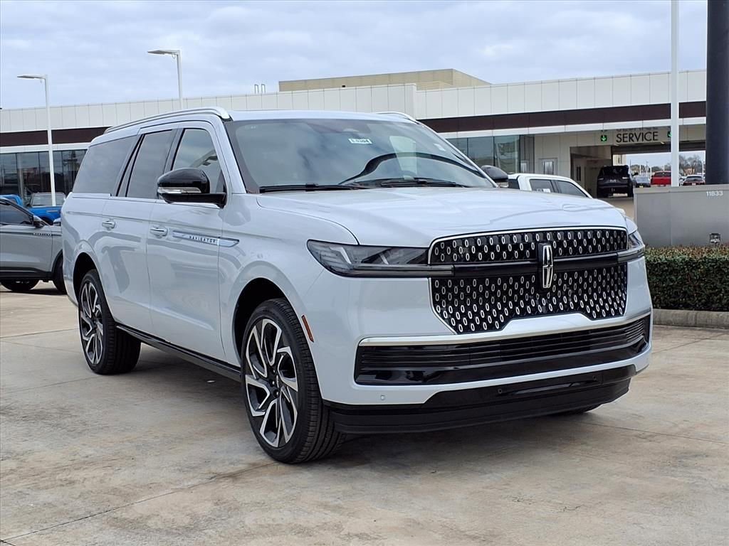 New 2026 Lincoln Navigator L Reserve image 3